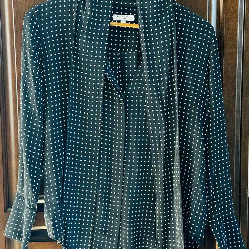 EQUIPMENT XS silk blouse - Picture 1 of 2